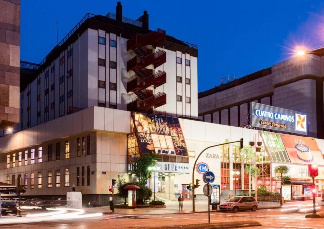 Xtudr - TRAVEL SEX Este fin de semana alguien mas en el hotel Tryp Coruña