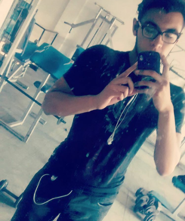 Xtudr - Busco machos activos muy cerdos y cañeros.  Algún amo para mí?