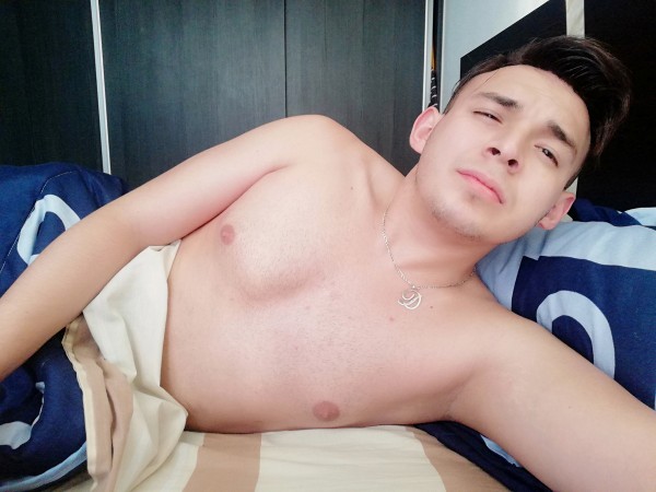 Xtudr - Busco esclavo novio  Busco amo/novio para mi, solo amos de cdmx que busquen relación formal conmigo. Relación formal 24/7