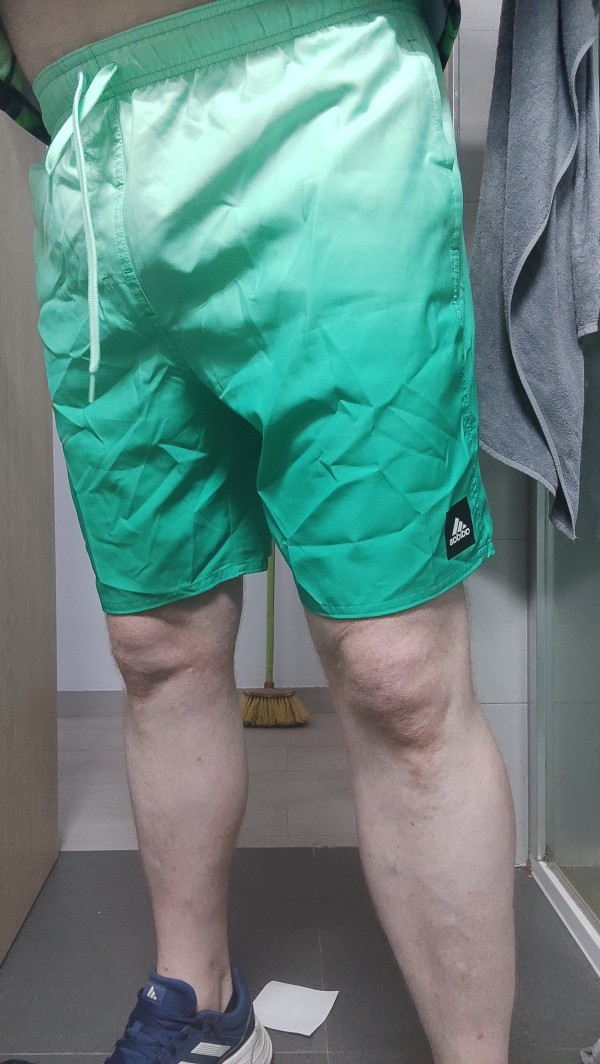 Xtudr - Romper ropa deportiva mientras me pajeo Este bañador adidas también vino en el paquete 