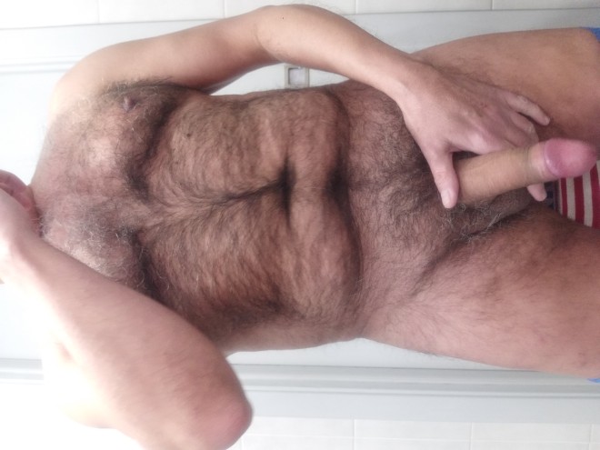Xtudr - Gordos Sumisos buscan gordos dominantes Algun gordo por donosti? Con unas buenas tetas para amamantarme y una buena barriga. Si eres guarro...un plus