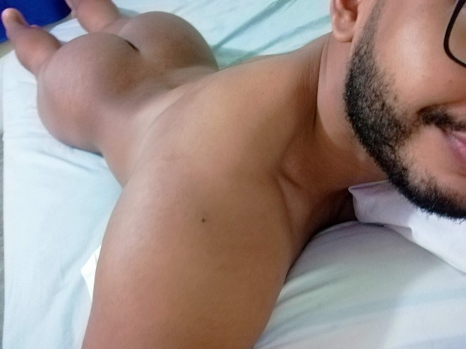 Xtudr - fistingmadrid Tío serio XXL sumiso me encanta sexo fuerte y BDSM ff me encanta 