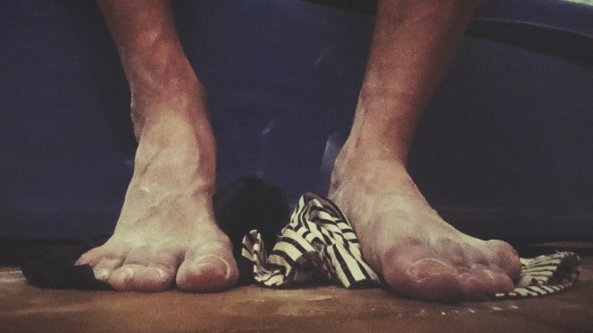 Xtudr - Feet Lovers Solo con verte a mis pies ya se que tengo el control. 