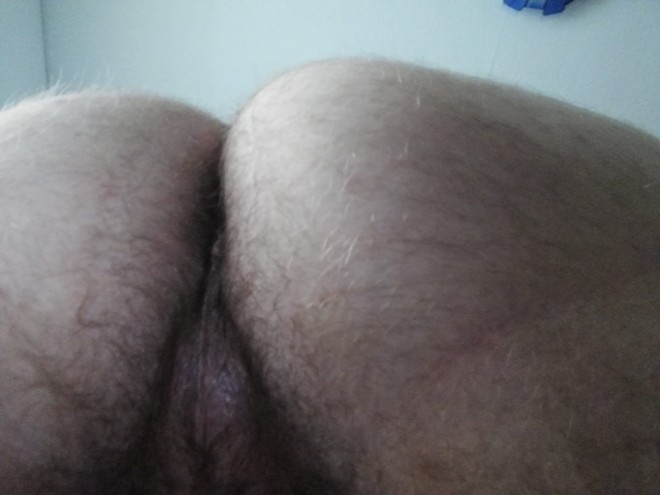 Xtudr - Amos sin piedad  Madrid  Hola soy pasivo muy sumiso, busco un amo que no tenga ninguna piedad que me use como quiera, que me azote, que me mee, se corra en mi cara, en mi boca, en mi culo, que me grabe, me prostituya, que me abofetee, me ate, que me use como desee, que me marque como suyo, como de su propiedad, lo que desee