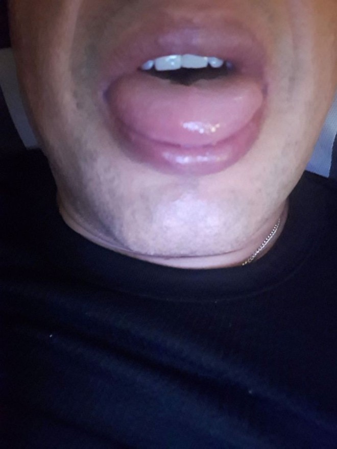 Xtudr - gloryhole slave hola soy muy buen msmon muy tragon y  disponible  garganta  profunda  y mucho aguante  y las pollas q sean yo las  mamo    whassap  626948286  