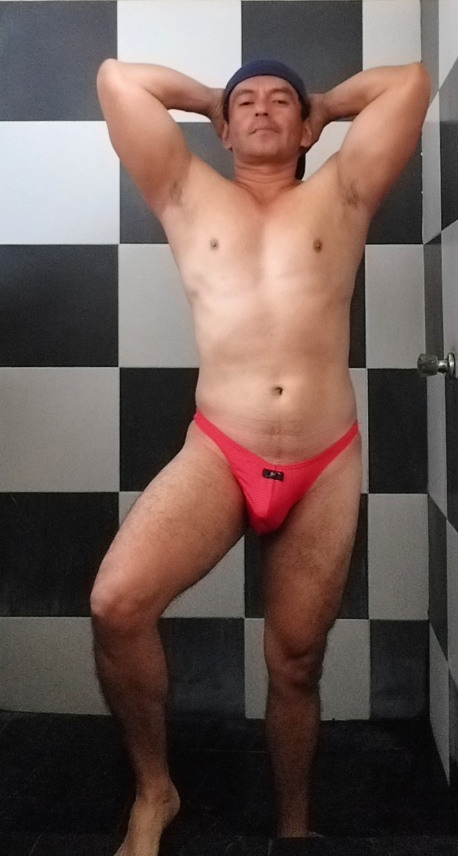 Xtudr - HOMBRES COÑO Busco sumiso mayor de 30 años,estoy en Ecuador, escribe +593994549963
Escribe 