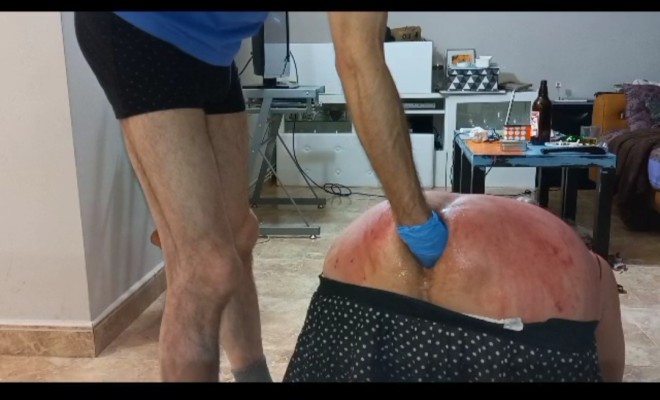 Xtudr - putos perros bcn esclavo con pocos limites material y sitio en Horta busco a Macho kabron que me use y torture ahora para su placer; recibo de rodillas, cinturon de castidad, pinzas en pezones y collar de perra Señor.
