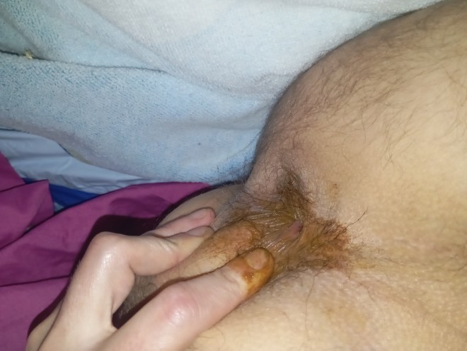 Xtudr - MEADAS Y LIMPIEZA DE CULO Alguien cerdea x cam ahora?