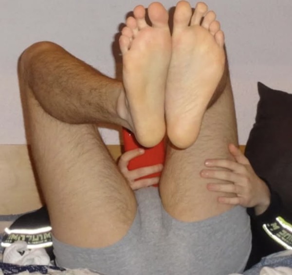 Xtudr - de relax comiendome los pies 