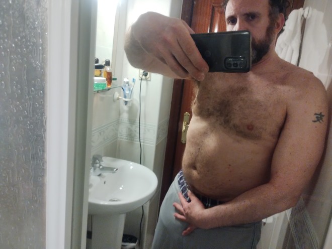 Xtudr - Amos sin piedad  Madrid  Hola soy esclavo y busco un servir a un amazo sin ningún tipo de piedad 24/7/365 servirle en absolutamente todo, que controle mi vida en todo, que me use, me ponga en castidad, me castigue cuando él crea conveniente, me viole, controle mi cuerpo y mente a su antojo y la moldee como él quiera, que tenga un dominio total y absoluto sobre mí 