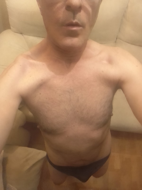Xtudr - Ordeño maduros Ordeño maduros macho activo morboso vicioso para besos caricias pezones mamarla comerte la boca poya y lefa 
