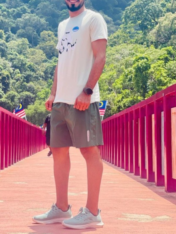 Xtudr - AMOS Duros y sádicos Soy alfa árabe ultra dominante sádico busco esclavo masoca total para torturarlo durante horas y teniendo placer viéndolo llorando de dolor 