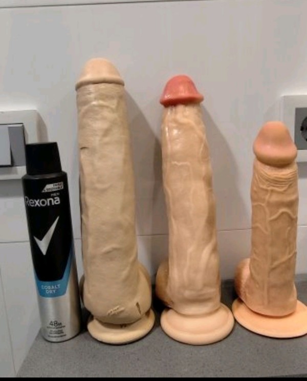 Xtudr - Fisting valencia Tarde de entrenamiento , que a gustito me quedo el ojal .... Jugar con dildos mola , pero más gusto me quedo con un puño , quien se apunta a jugar con mi ojal 