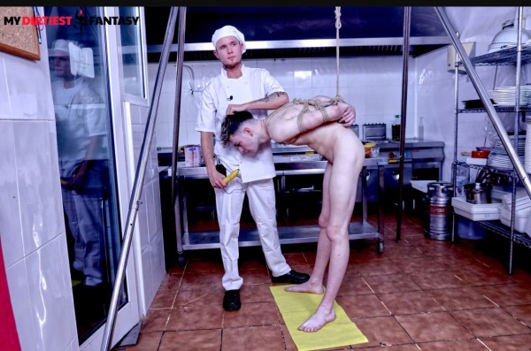 Xtudr - ESCLAVOS DOMESTICOS (XAXAS, CRIADOS) Madrid. Amo 62, 179, 89, 16'5 cm, versátil, con 3 esclavos 63, 55 y 42 físicos normales sin vello, busco Amos o esclavos a ser posible versátiles con sitio (local, nave, casa, chalet, etc) para follamigos y usar a mis esclavos juntos. ¿Llegamos a un acuerdo?. Son esclavos reales y totales, para doméstico, recados, trabajos, sexo, etc.. MaDRiD.