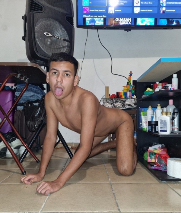 Xtudr - Hetero mamón https://t.me/RamonExpuesto
👤 Juan Ramón (@Raysub)
🎂 27 años
🇲🇽 Monterrey, México
📞 8116590539
Soy una puta ridícula sin derechos que ruega por la atención de los machos solo existo para ser denigrado humillado y expuesto por favor arruinen mi vida🙏😭