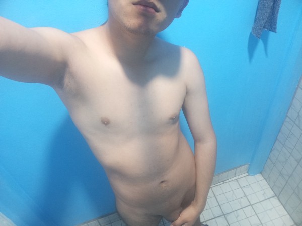 Xtudr - Niñatos Sumisos 18-25 Hola , soy un putito sumiso , de la CDMX por metro la paz , busco un macho dominante que me rompa el culo y me hable sucio , me da curiosidad usar castidad Pero no tengo , si tú tienes podría ponermela y te burlas de lo inferior que soy y de el macho que tú eres 🔥