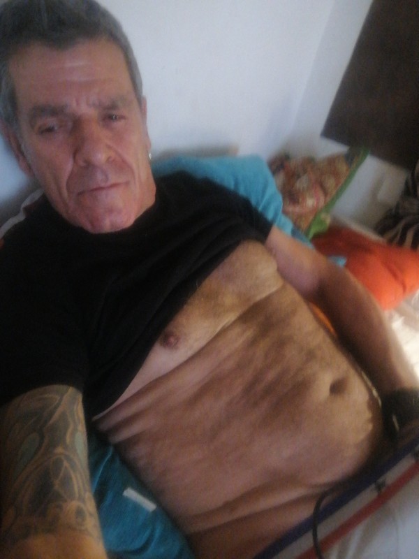 Xtudr - Busco cyber esclavo Ciber esclavo maduro. Estoy disponible
Para Activo dominante. 