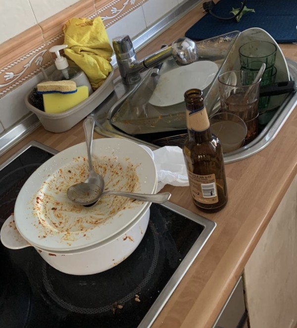 Xtudr - ALFAS  homófobos Últimamente me llegan solicitudes para doméstica. Mierda no hay para todos. Se puede hacer hueco cn aquellos que ya tengan experiencia y que cumplan requisitos. Saludos pringaos. 