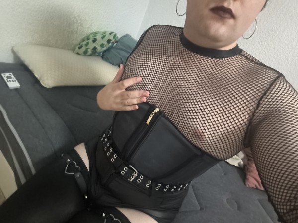 Xtudr - valenciasex Yo putita pasiva, un poco relleniita y virgen de 23 años, para chat hot pero no hago videollamadas jsjsjs