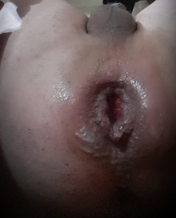 Xtudr - Pasión por los dildos y leche  