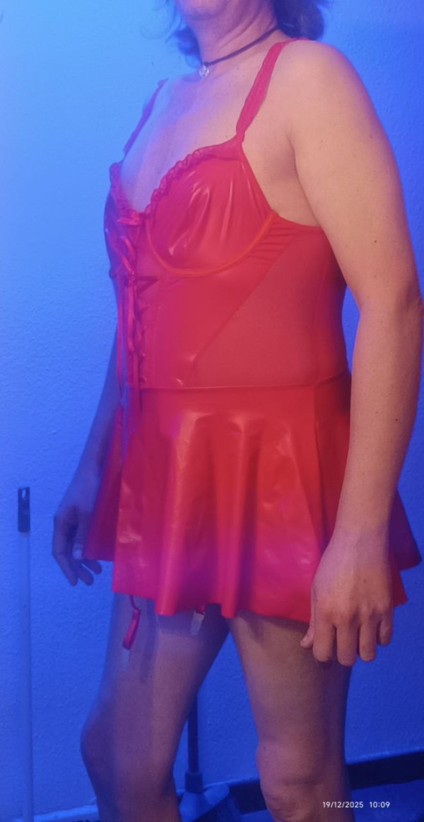 Xtudr - Feminizame  Hola, soy Trans, tomando hormonas (17/09/25) madura sumisa.
Busco machos/chulos con ganas de usarme, moldearme y tal vez alquilarme.
Dispuesta a ser compartida, cedida, etc., sin manías.
Yo lo haria por placer.
Tambien para crear contenido
Estoy en Barcelona, y no dispongo de sitio, ni de coche.