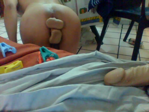 Xtudr - Desafios para sumisos sin amo CULO usado por mi AMO  con dildos  