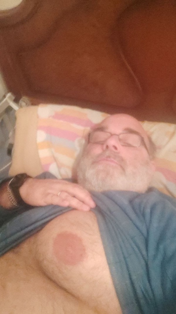 Xtudr - chupapollas Asturias hola , yo del occidente de asturias ,me encanta mamar sin prisa 