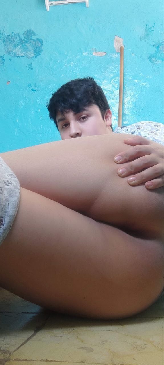 Xtudr - Abuelos activos para joven Putita culo gordo 20 años desea ser la esclava de un amo con experiencia que sepa abusar de ella y su gran culo