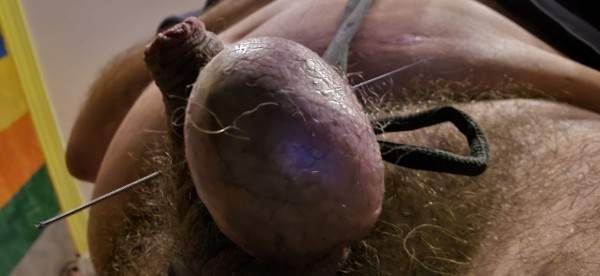 Xtudr - Torturas de Huevos Alguien que no tenga piedad, para ahora 