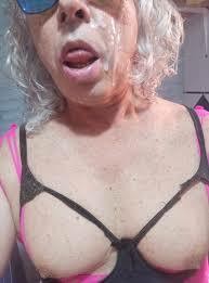 Xtudr - Glory Hole Sevilla  Me encanta  mamar pollas en gloryhole, que me lefen la cara y ser grabada . Yo Nenaza en la intimidad, pelo largo, 48 años, 1.69, 70 kg, depilada, tetas, culazo tragón. 

