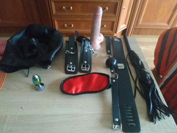 Xtudr - DOMINACION TOTAL Busco perro sumiso entregado para sesionar está mañana tengo sitio en Leganés seriedad no mareantes 