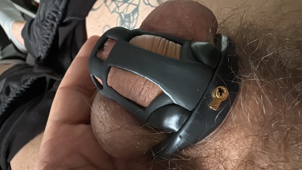 Xtudr - Chastity Locktober Community 