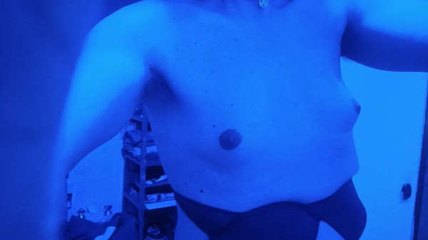 Xtudr - Travestis, andróginos, cds, transexuales Hola, soy Trans, empezando con hormonas (17/09/25) madura sumisa.
Busco machos/chulos con ganas de usarme, moldearme y tal vez alquilarme.
Dispuesta a ser compartida, cedida, etc., sin manías.
Yo lo haria por placer.
Tambien para crear contenido
Estoy en Barcelona, y no dispongo de sitio, ni de coche.