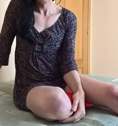 Xtudr - Reunión de putas, sissys y zorras Un saludo a todas, soy CD de Alicante 💋