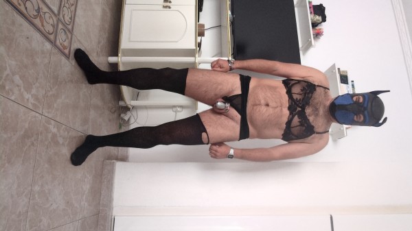 Xtudr - Amo feminizador Con ganas de aprender mas sobre la sumision y dar placer a un macho. yo nena