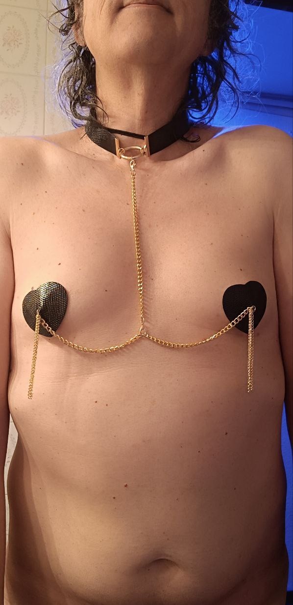 Xtudr - Amo feminizador Hola, soy Trans, empezando con hormonas (17/09/25) madura sumisa.
Busco machos/chulos con ganas de usarme, moldearme y tal vez alquilarme.
Dispuesta a ser compartida, cedida, etc., sin manías.
Yo lo haria por placer.
Tambien para crear contenido
Estoy en Barcelona, y no dispongo de sitio, ni de coche.