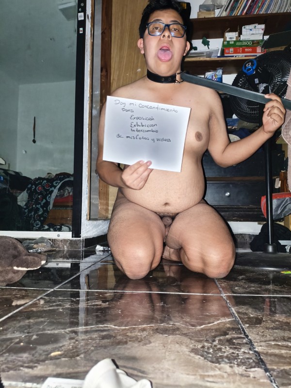 Xtudr - Ciudad de México AMOS y esclavos  Holi yo gordo putito en busca de machos que me humillen y exhiban jeje soy de CDMX y tengo 17 años 