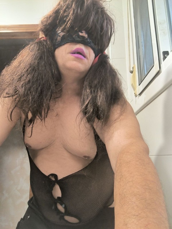 Xtudr - Amo feminizador Busco amo feminizador  x Zaragoza yo pasiva madura 