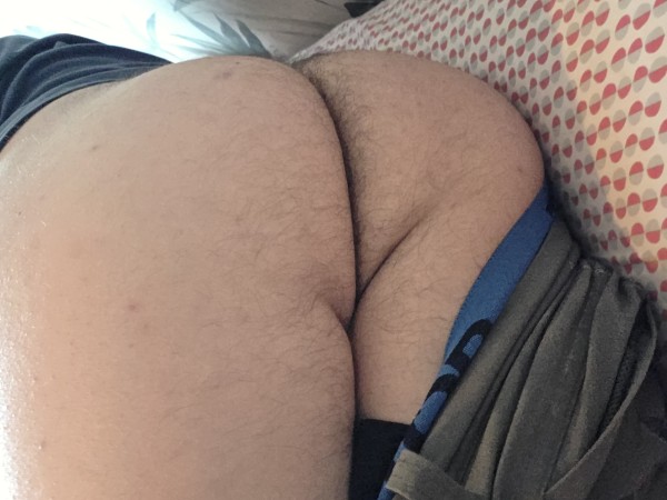 Xtudr - Humillacion Busco amo dominante para ser su sumiso 24/7 y satifacerlo en todo firmo contrato y viajo para vivir con el