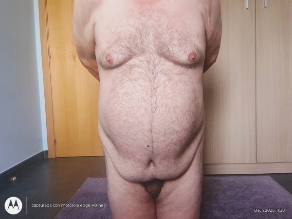 Xtudr - Abuelos Galicia Soy muy puta y sumisa deseosa de servir a amos maduros. Sexo, dominación, humillación y castigos (azotes y bofetadas) .
