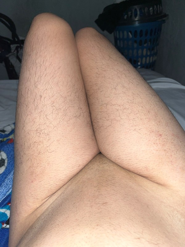 Xtudr - Sumisión y dominacion Algún macho que me queira tener así por chat?????