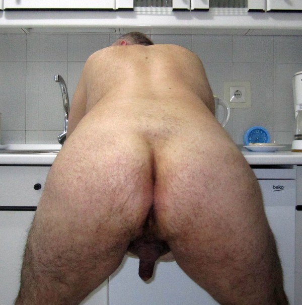 Xtudr - Sumisos en busca de ser usados o compartidos  Me ofrezco en Ávila como sumiso sexual, para Machos dominantes, pasen por aquí, o me compartan.