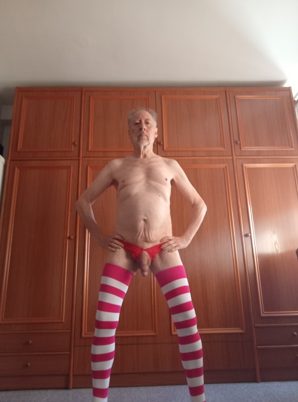 Xtudr - Zorras tragalefas Barcelona Maduro sumiso, mamon y muy tragon (lefa y meos). No importa edad o fisico, me gustan todas las pollas !